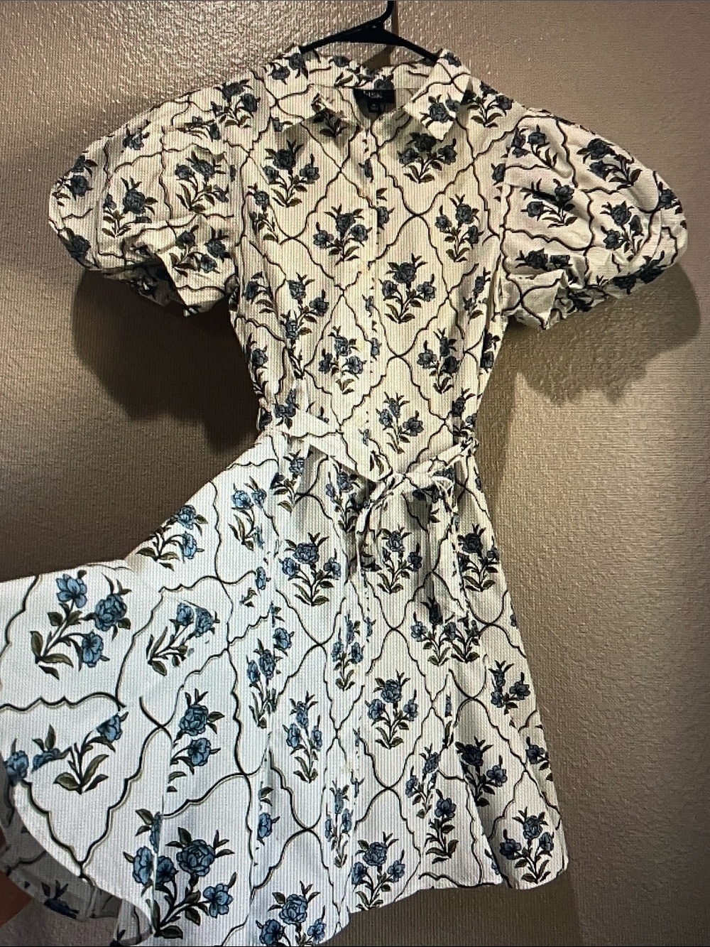 MSK Black and White Floral Label Top